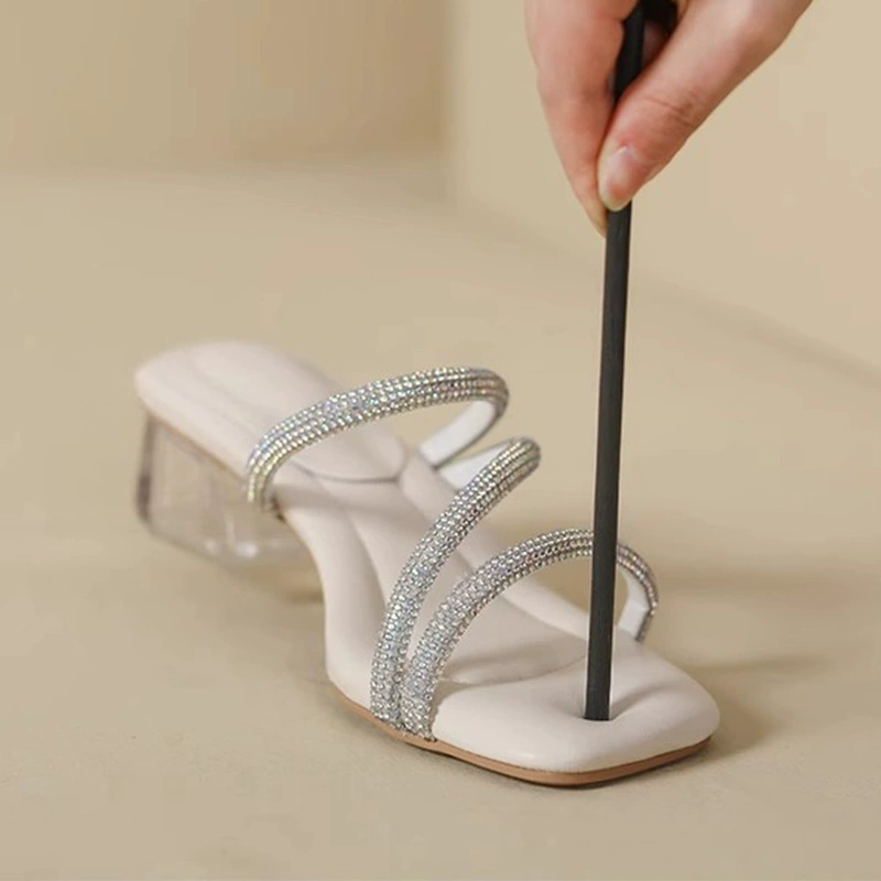 Ступать на каблуки дерьмо носить хрустальные холодные тапочки женский 2024 новый летний фея со стразами