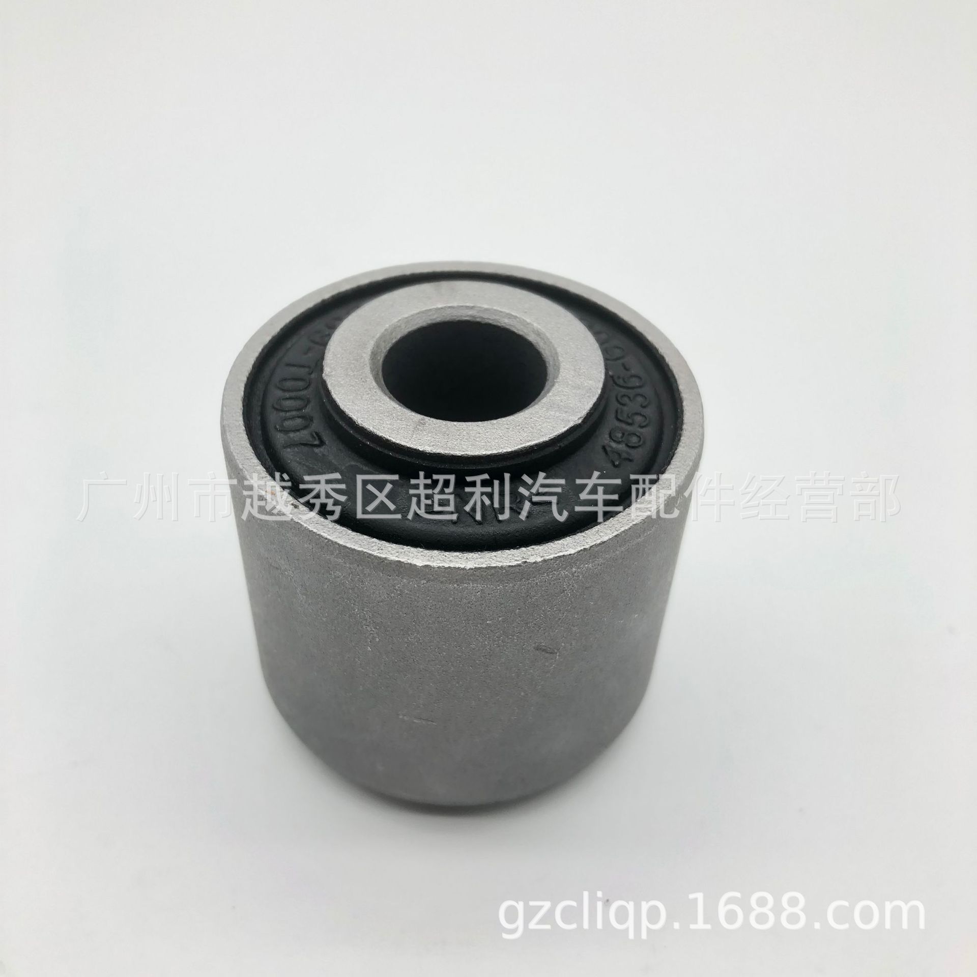 Applicable 48536-60010 90389-T0007 TRJ150 GGN165 REVO shock absorber front lower rubber sleeve