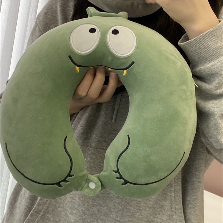 Almohada de viaje portátil de espuma viscoelástica con forma de U, con diseño de lindo monstruo de peluche estilo japonés, ideal para viajes. Diseño de tren de alta velocidad con forma de caricatura._voghion.com
