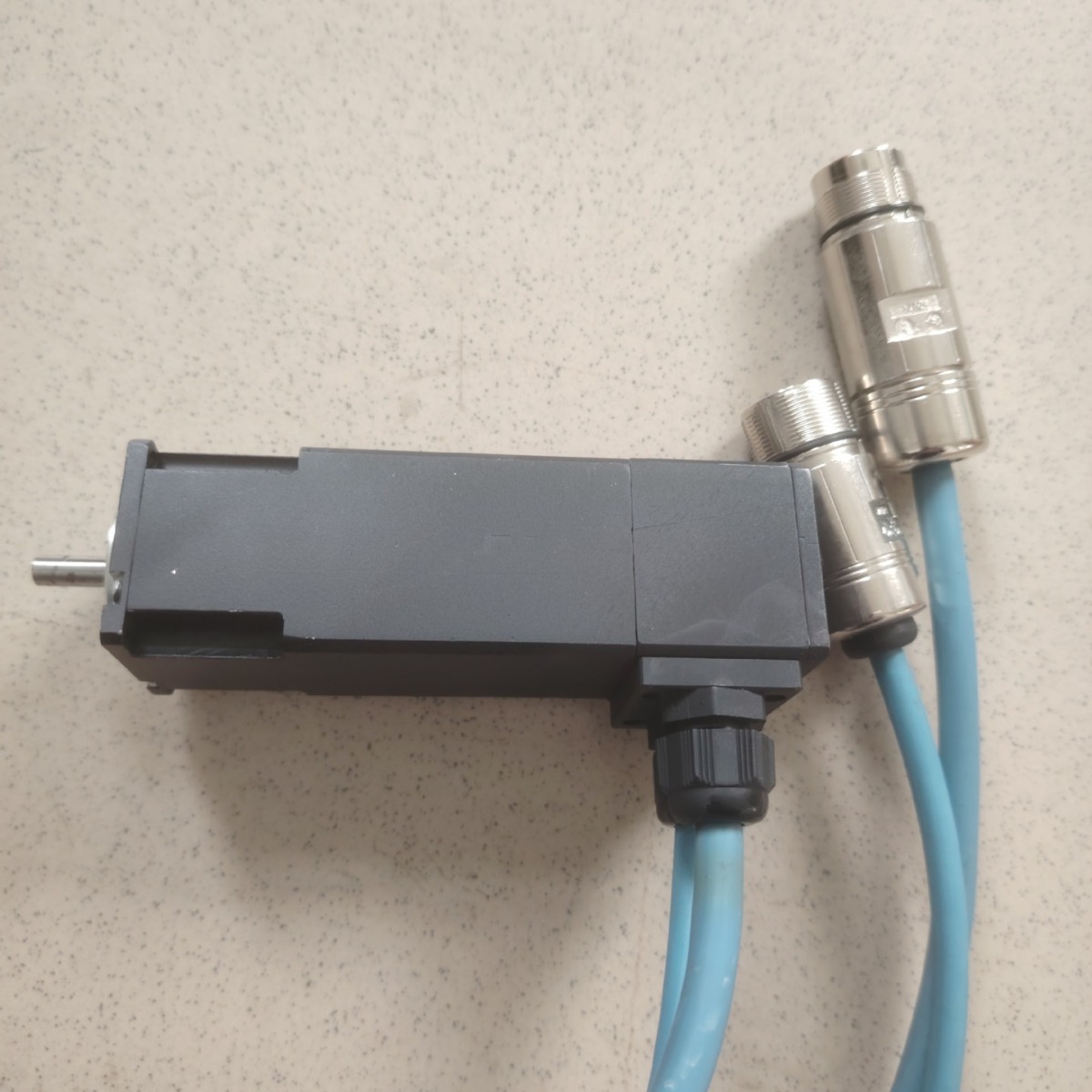 美国Parker派克 伺服电机 ACM2N0012-6/Y-3-GC05全新原装正品