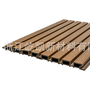 ���d���S������ľ�ذ��L�ǰ��L��ͥԺ���⹲�D������ľ�����L�ǰ�