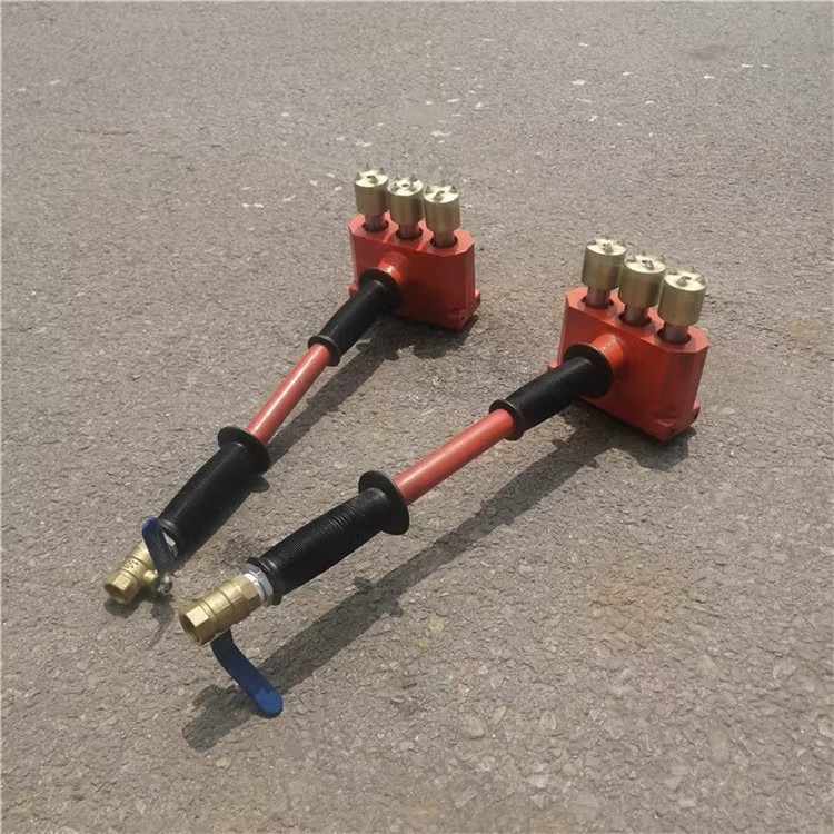 小型多头水泥地面拉毛机 混凝土路面铣刨机手推式桥面凿毛机器