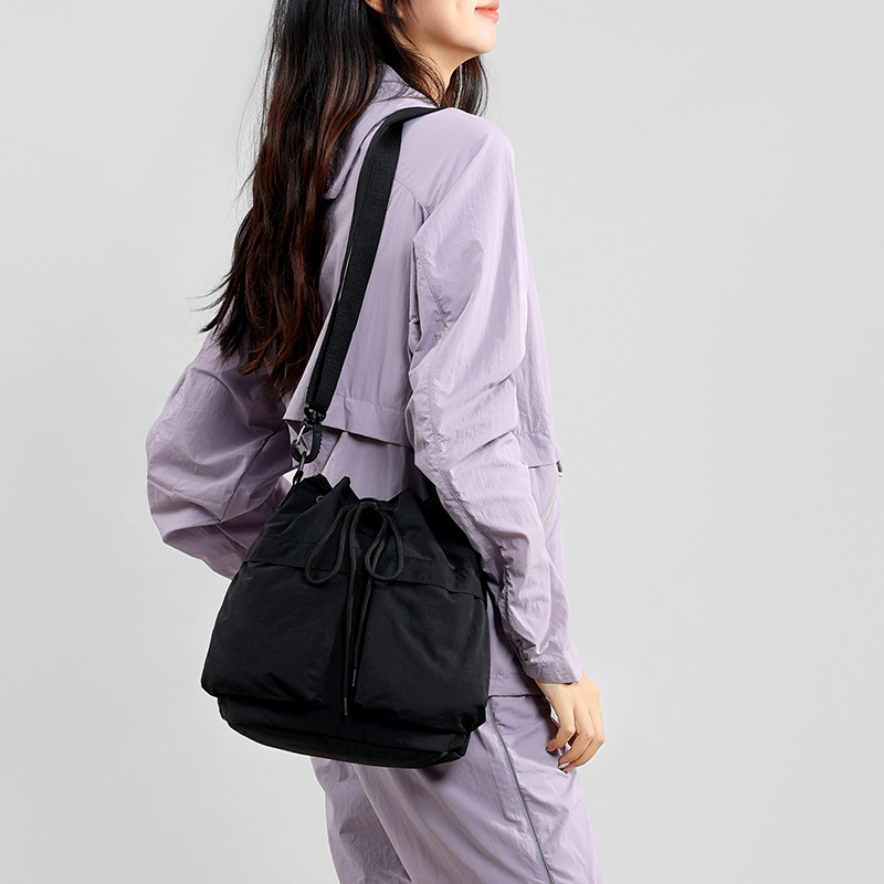 Saint Hilal Drawstring Bucket Bag, Lightweight And Versatile Women's Crossbody Bag, Casual And Simple, Large Capacity Handbag._voghion.com