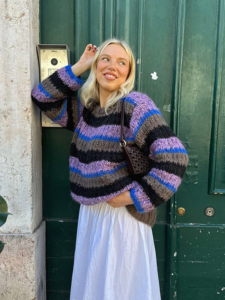 Modas de moda, temperamento relajado, suéter de punto a rayas de contraste de color para mujeres 2025, otoño y invierno, nuevo estilo transfronterizo europeo y americano image 3