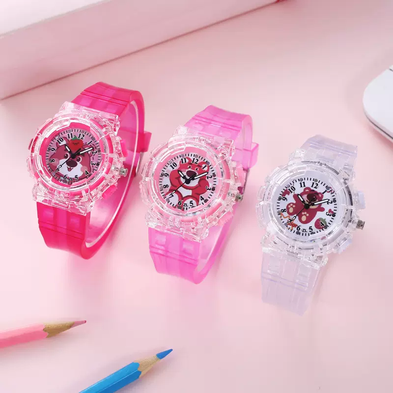 七彩发光儿童手表卡通可爱草莓熊数字石英表男女学生运动电子手表