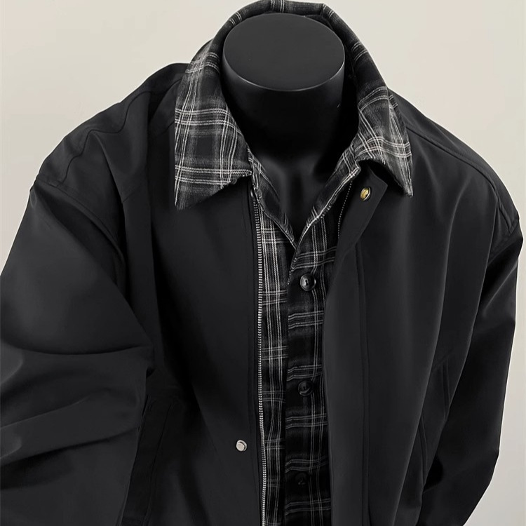 Chaqueta de diseño de nicho de otoño de pareja de contraste de dos piezas falsas de la marca de moda de la calle 2025 nuevo estilo americano