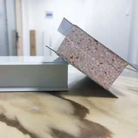 无尘车间;保温隔热材料;空气净化设备