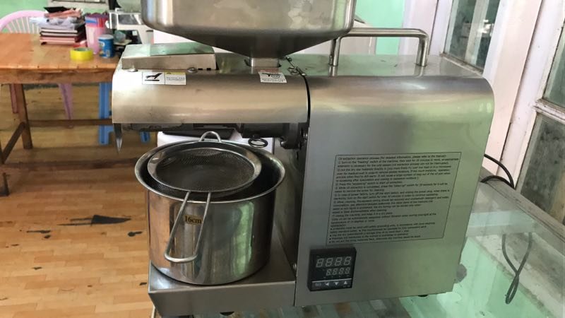 家用商用圆弧榨油机花生芝麻纯物理压榨自动圆弧榨油机带温控器