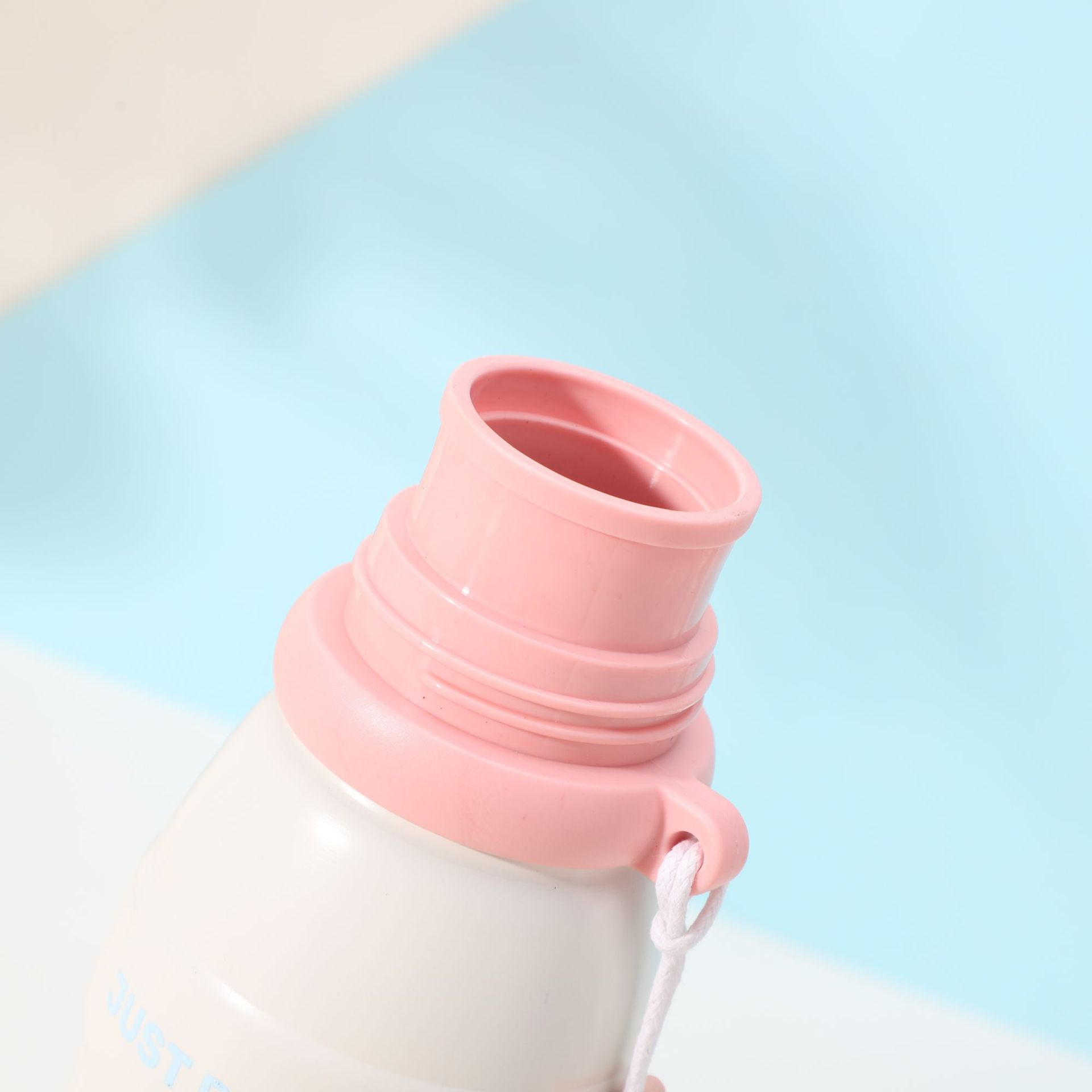 Customised Stainless Steel Insulated Water Cup With Handle_voghion.com