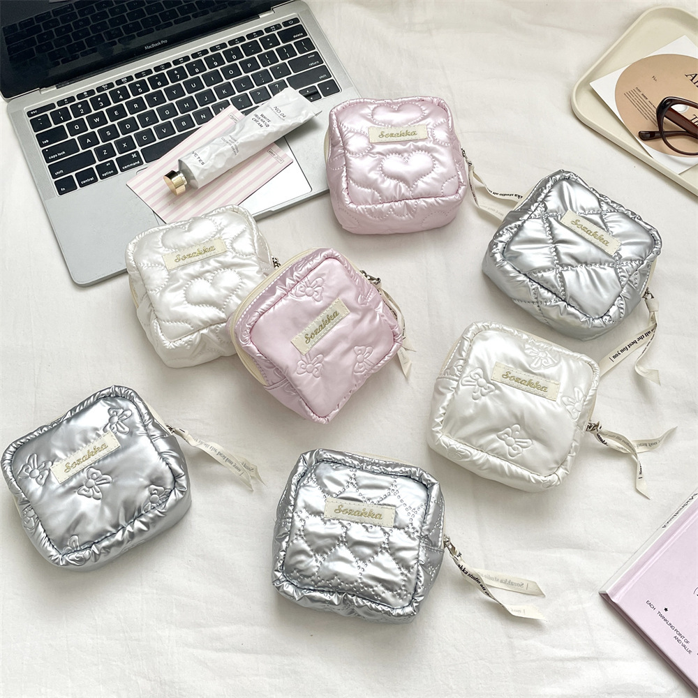 5913 Pu Heart Sanitary Napkin Cosmetics Bag Student Portable Small Bag Mini Cosmetic Bag Storage Sanitary Bag