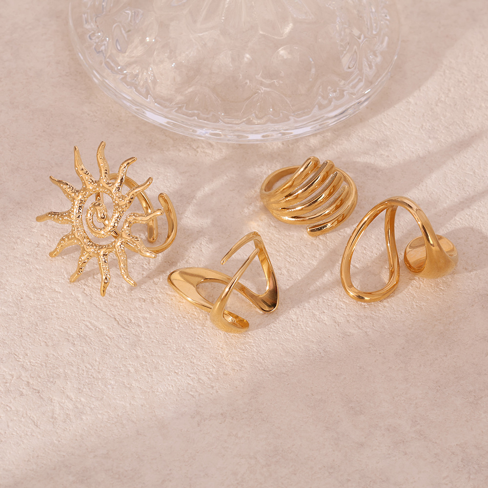 Holiday, Daily Occasion Wholesale Jewelry Vintage Style Exaggerated Sun Titanium Steel Plating Rings