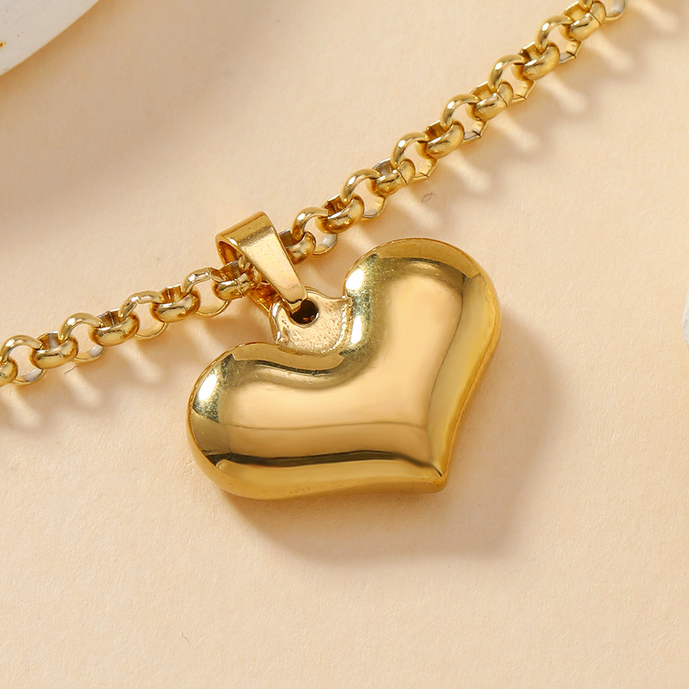 Colgante único Joyas de fundición de acero inoxidable transfronterizas Collar de amor de la cruz del sol Pulsera Colgante de acero de titanio de bricolaje