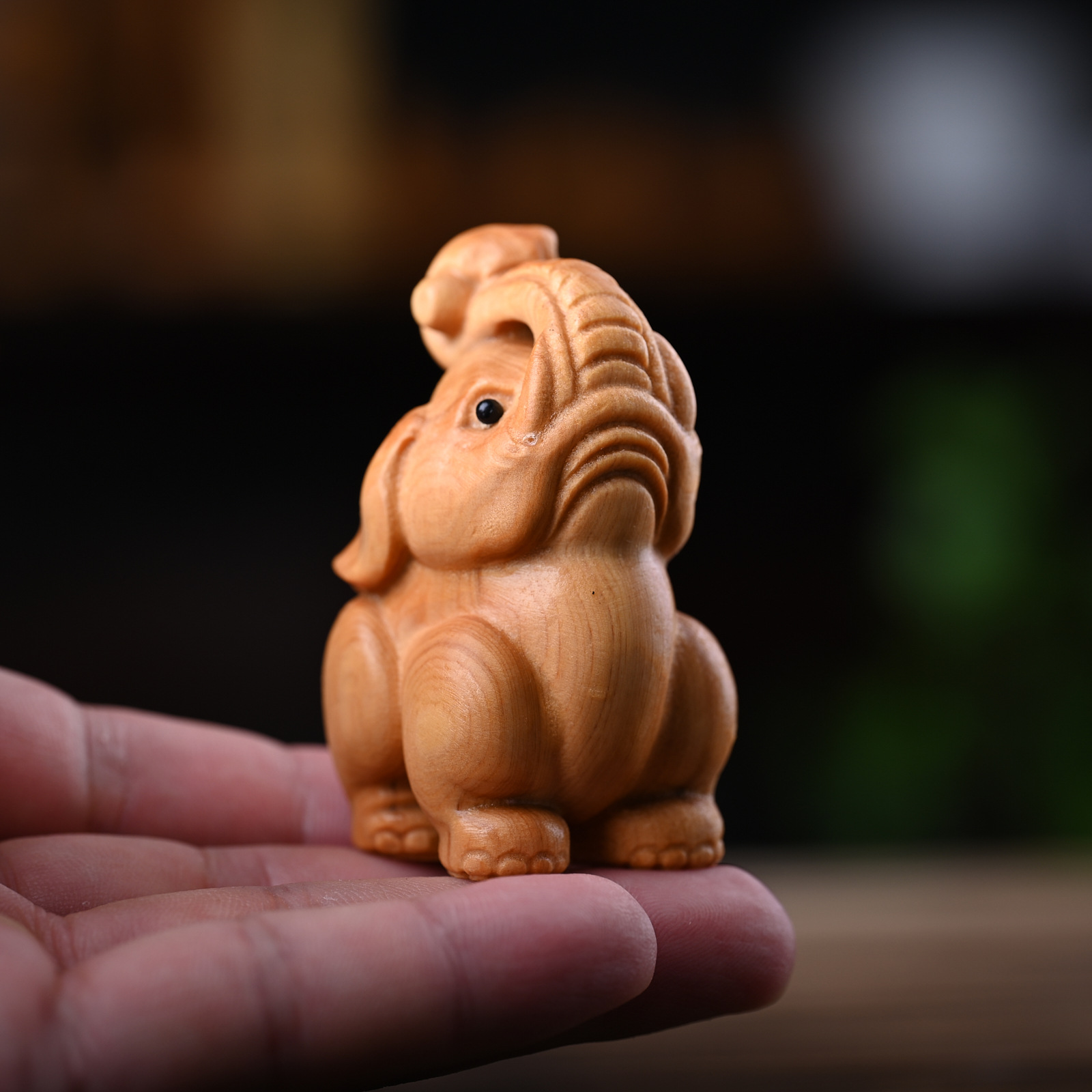 崖柏木雕手把件朝天象富貴吉祥雕刻實木工藝品木製可愛大象車擺件