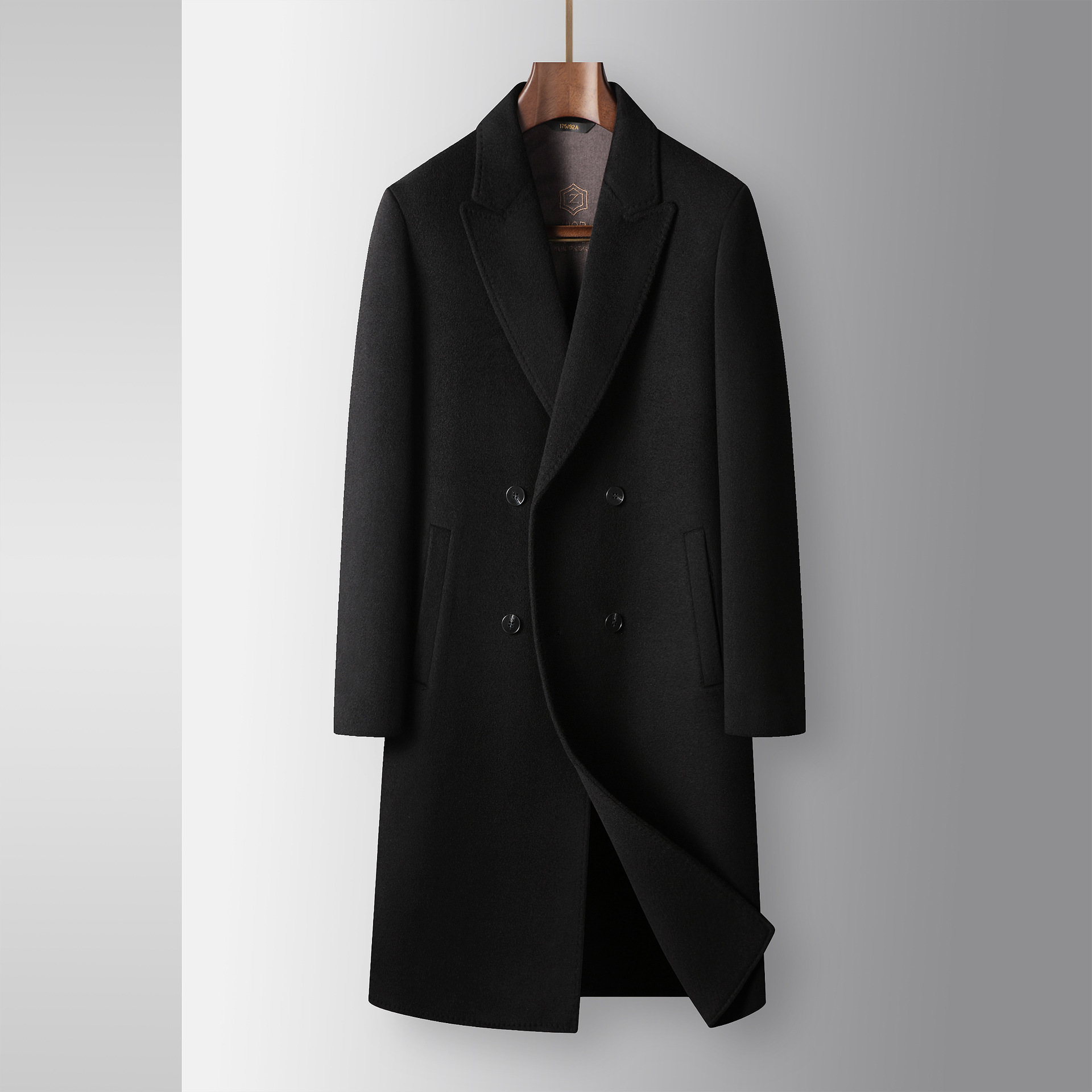 Men's wool overcoat, long style, autumn and winter, with a notched lapel and detachable goose down lining, suitable for middle-aged and young professionals, warm and casual business attire.