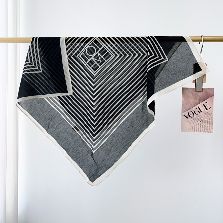 Traje de primavera y verano "Silk Mian" Pañuelo de seda a rayas de temperamento simple