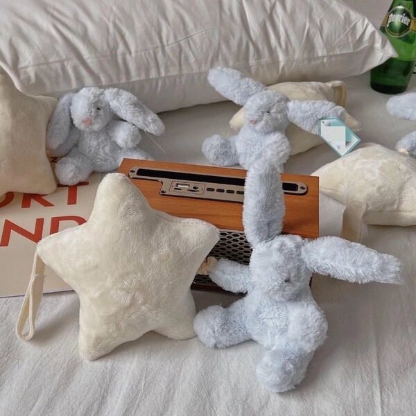 Shy blue music rabbit