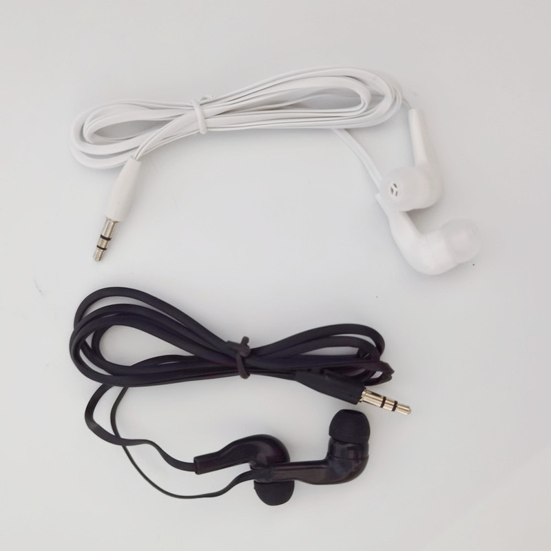 Mobile phone music wired headphones MP3/MP4 with machine earplugs in-ear flat wire gift special price headphones