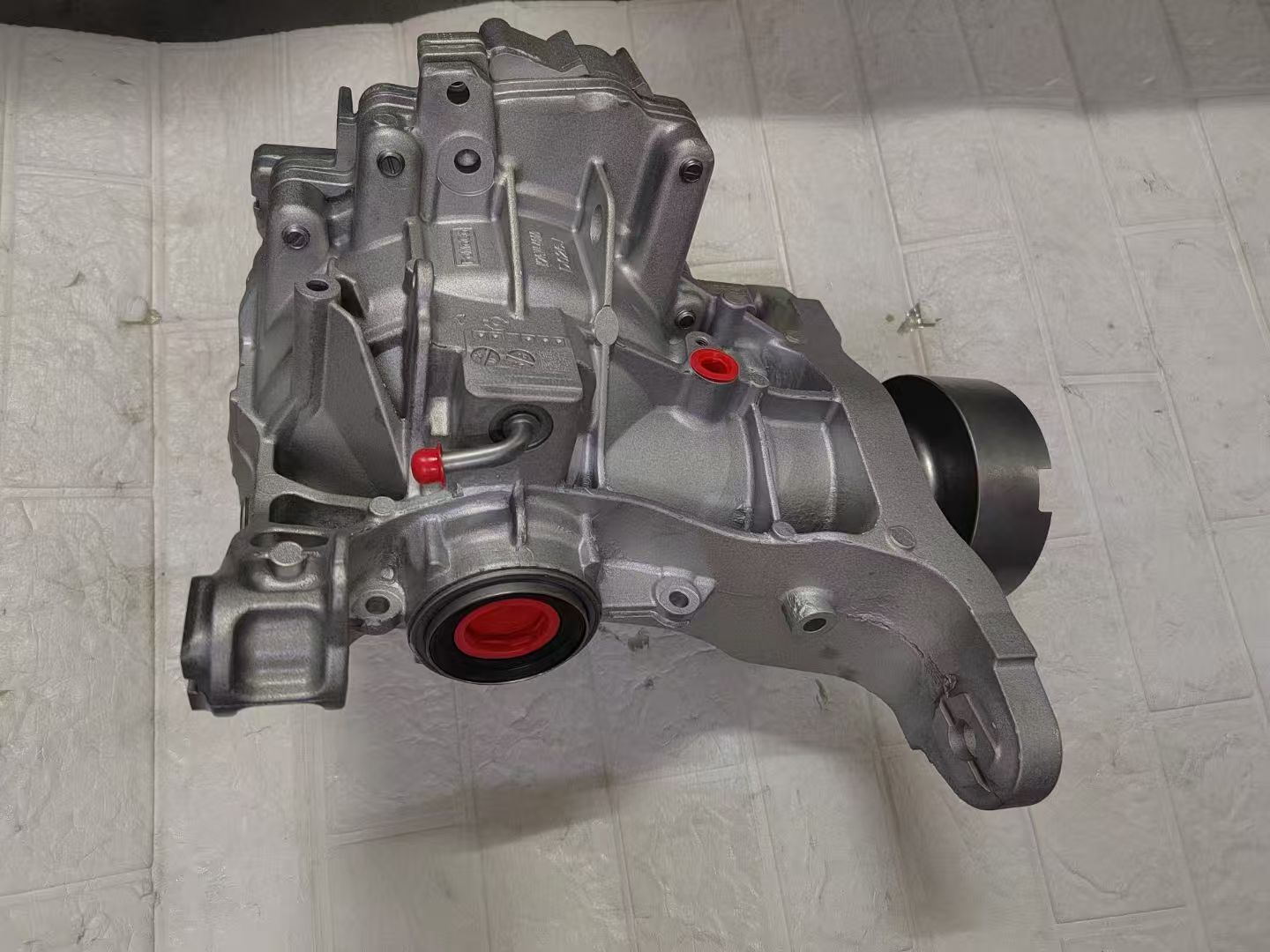 Ford Escape Special Differential Assembly K2GW4000GE Navigator, Aviator, Escape, LR101747