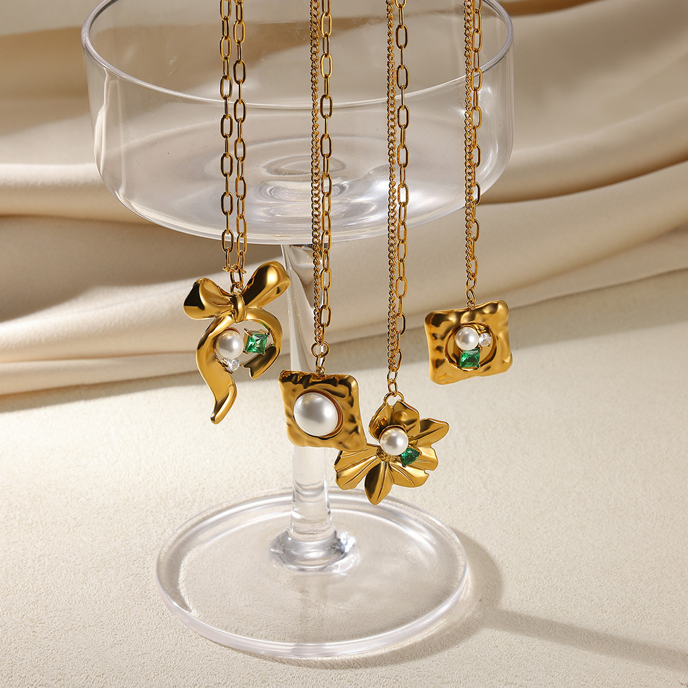 Carré Star Fleur Style IG Acrylique Perle Zircon Acier Inoxydable 304 Pendentif Incruster Fermeture À Boucle De Type Homard display picture 6