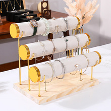 ��ɫ�������Cչʾ�܌�ľ�ֱ����չʾ���ִ����Ʒ���ߔ[����