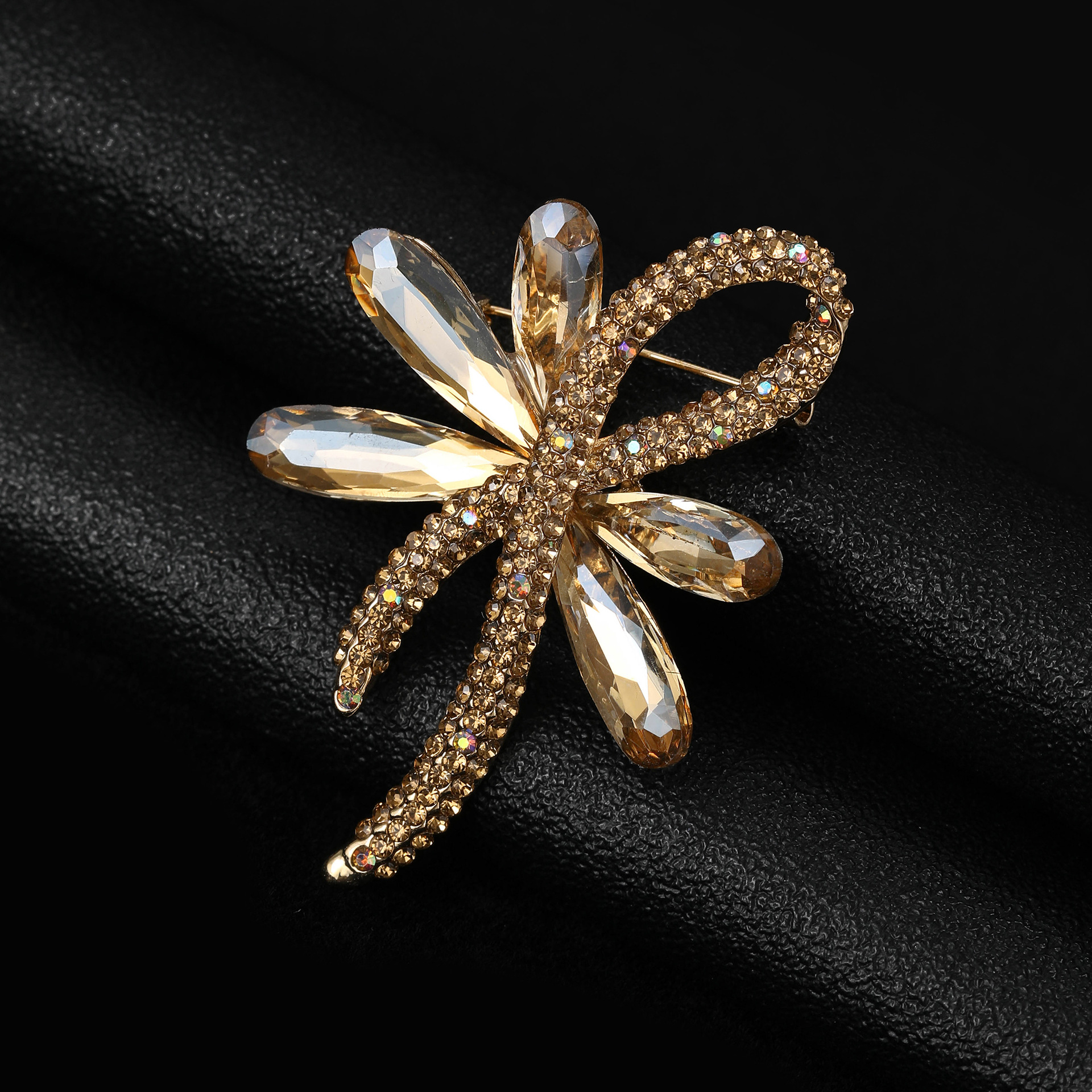 15g Weight Rhinestones Inlay Material Brooches Classification Holiday Occasion Alloy Material Bow Knot Pattern Women's Gender Inlay Design Pin Bow Knot Alloy Inlay Rhinestones Women's Brooches 24