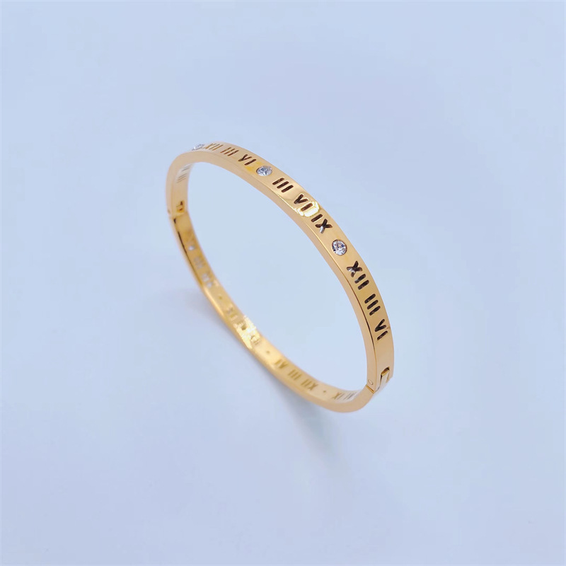 Fashion Trend Bracelet 18k Gold Plating Roman Numerals Simple Titanium Steel Bracelet display picture 4