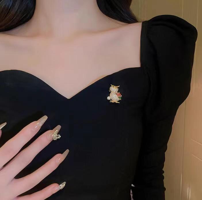 2025 New Owl High-End Brooch, Fashionable and Elegant, Niche Women's Brooch, Anti-Exposure Personalized Accessory