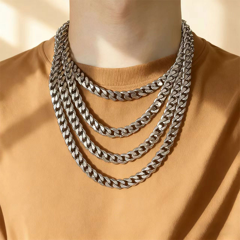 Collier en titane inaltérable pour homme, chaîne cubaine épaisse en acier inoxydable, style hip-hop tendance. Bijou stylé et original._voghion.com