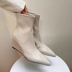 高级质感美拉德色系！棕色尖头坡跟短靴后拉链瘦瘦靴显瘦秋冬短筒