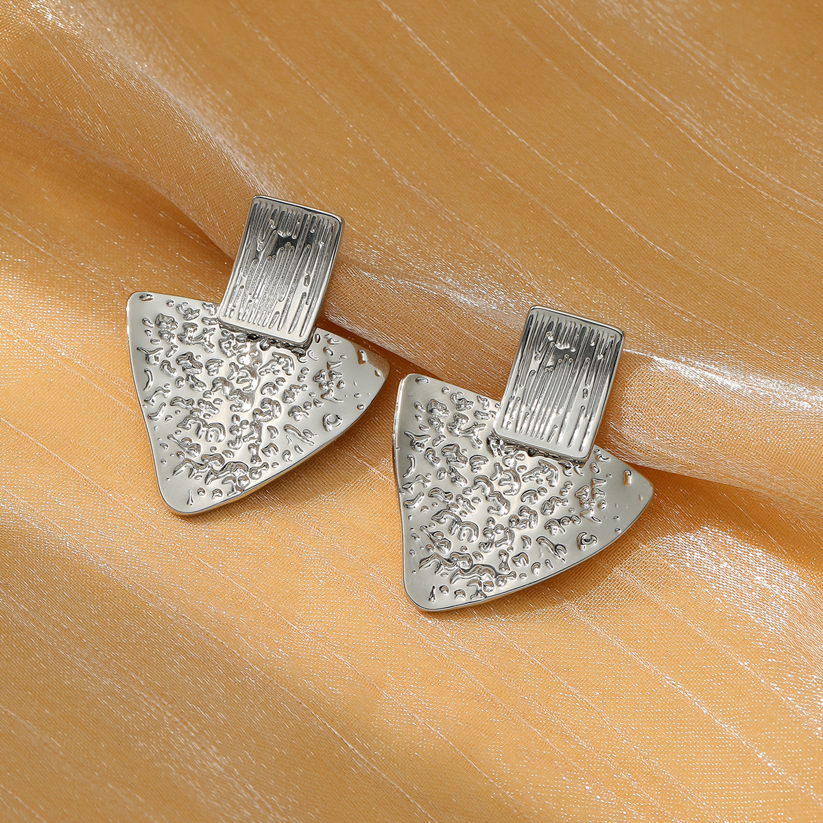 Simple Style Style PVD Coated Real Gold Plated Triangle Square Heart Shape 304 Stainless Steel Simple Style Waterproof Non Tarnish Drop Earrings