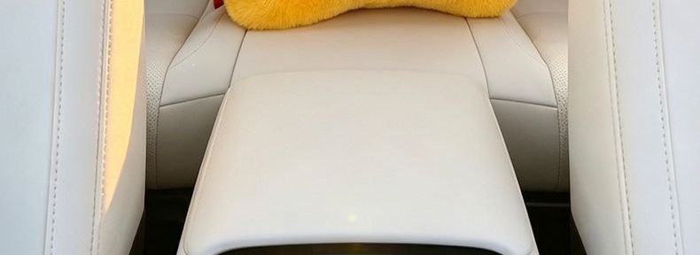 Headrest suitable for all seasons, same style lumbar support cushion, waist-protecting pillow, cartoon car seat cushion, cute car pillow