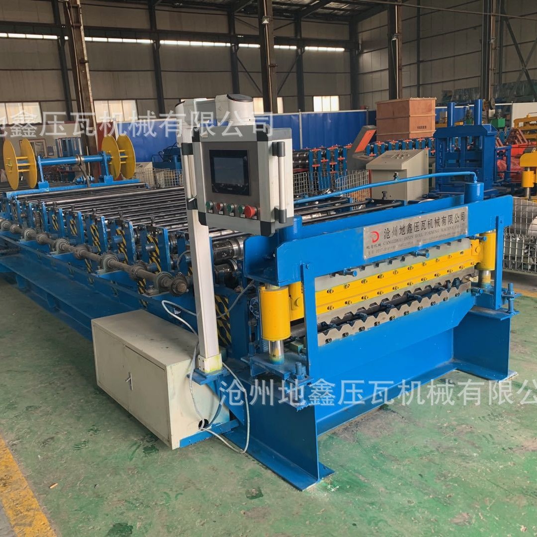 全自动双层卷帘门机械设备 彩钢门业制作设备 地鑫压瓦机