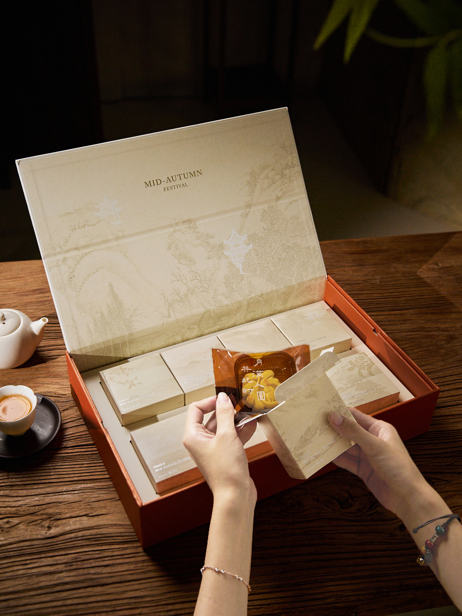 Nuevo medio otoño caja de regalo de pastel de luna de China FengGuang estilo fluido de corazón caja de regalo de pastel de luna de hielo caja vacía