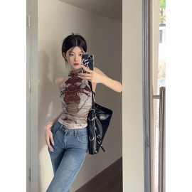 2025千禧风辣妹印花挂脖吊带背心女夏季露背无袖紧身短款上衣外穿