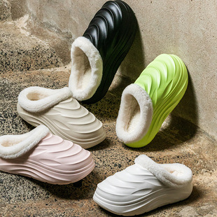 Cocoon-breaking winter 2024 new fleece-lined thickened cotton shoes high color value home non-slip warm lap men's outer wear