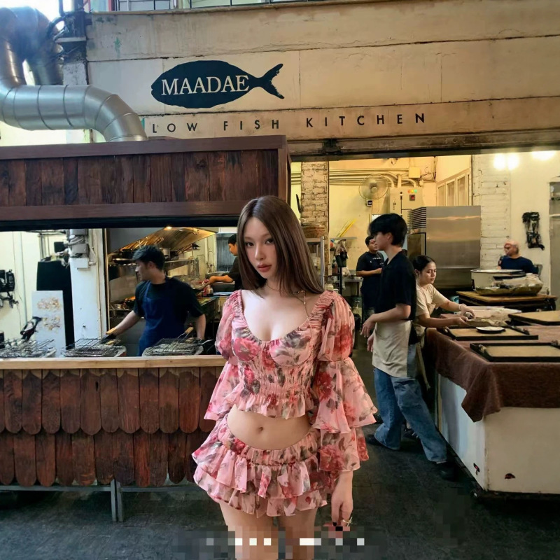 2026 New Summer Style Ruffled Patchwork Bell-Sleeve Shirt + Cake Skirt Suit for Women 2026 New Summer Style Ruffled Patchwork Bell-Sleeve Shirt + Cake Skirt Suit for Women