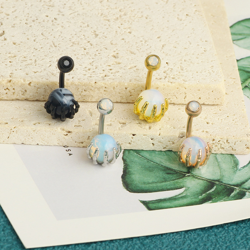 Pointed titanium steel lip stud product view