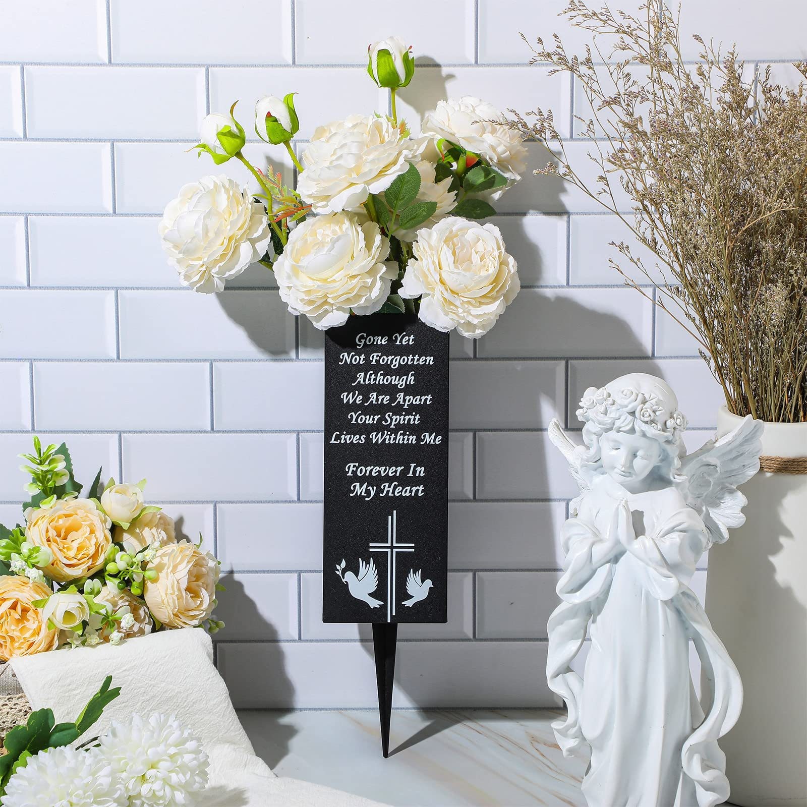 跨境新款带尖头金属花瓶葬礼装饰鸽子十字花架纪念礼物适用于墓地