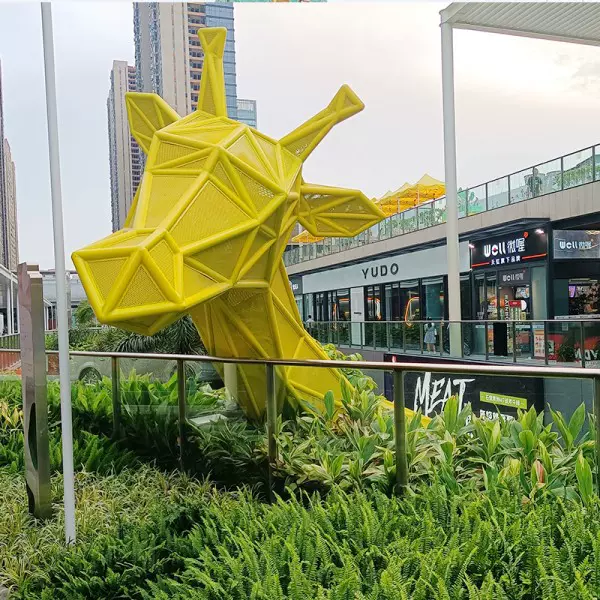 不锈钢机械风发光长颈鹿公园商业广场景区网红景观美陈打卡雕塑