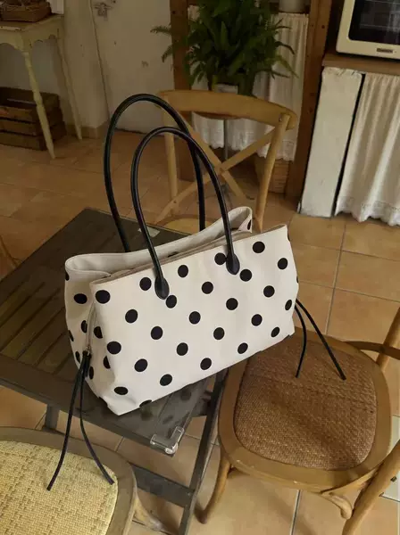2026 Spring/Summer New Korean Style Nylon Polka Dot Tote Bag with Multiple Compartments, Large Capacity, Versatile for Commuting, Single Shoulder Handbag
