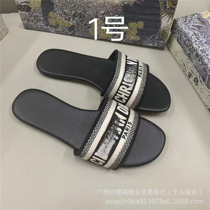 Foreign Trade High-Quality D-Brand Slippers with Jacquard Embroidery, Classic Style Women's Slippers, Sheepskin Flat-Soled Wholesale Foreign Trade High-Quality D-Brand Slippers with Jacquard Embroidery, Classic Style Women's Slippers, Sheepskin Flat-Soled Wholesale