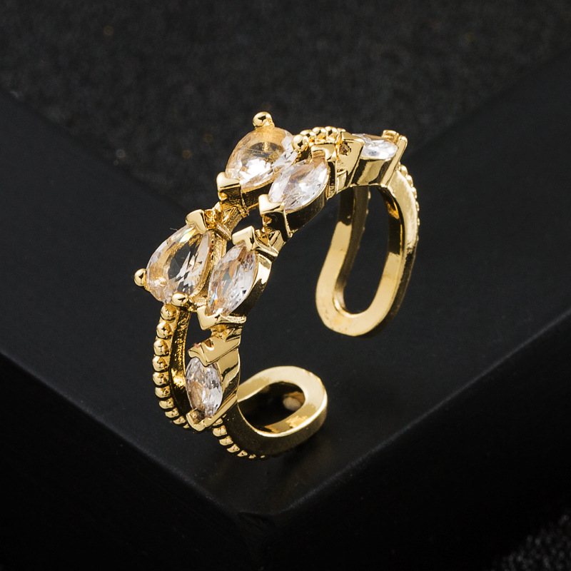 Fashion Copper Plated Real Gold Color Zircon Women 's Ring display picture 5