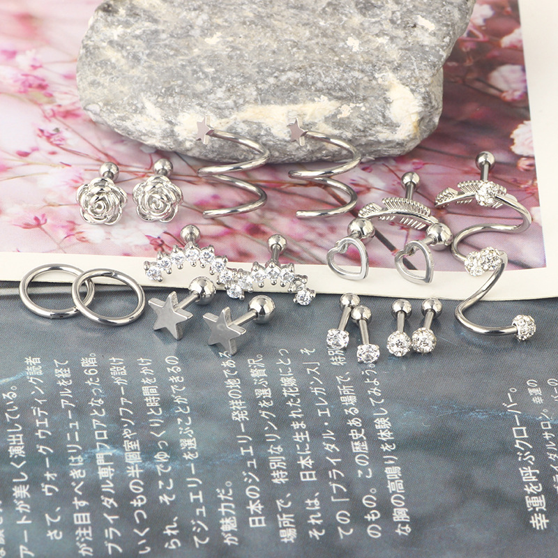 Pointed titanium steel lip stud product view
