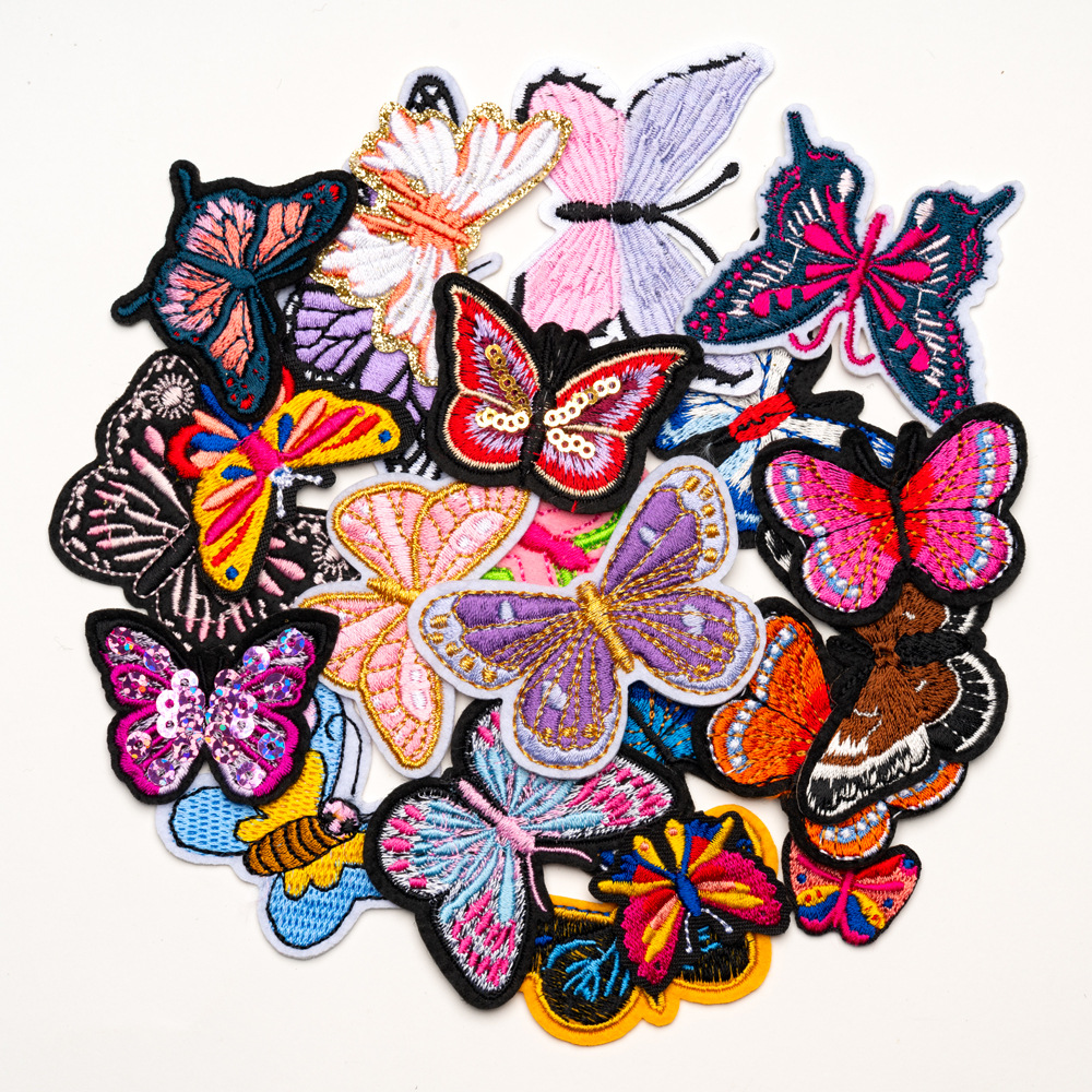 Pegatinas de tela de bordado de mariposa de color, sin costura, bordado por computadora, accesorios de ropa de bricolaje, pegatinas decorativas, pegatinas de parche, personalización al por mayor