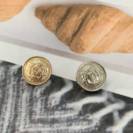 衬衫纽扣男女小扣批发polo装饰衣领衫开衫复古百搭上衣缝线金属