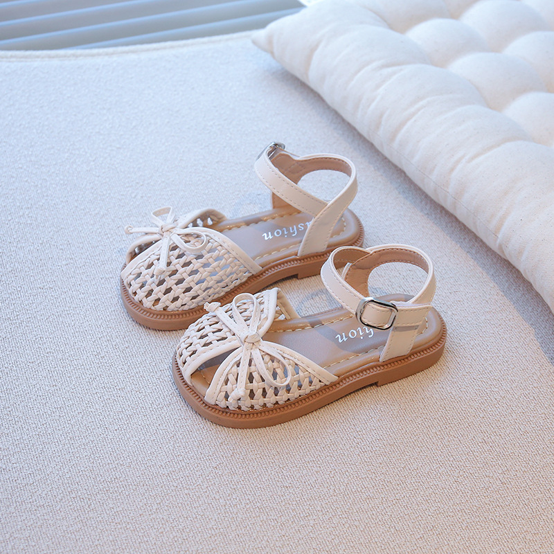 Sandalias Baotou para niñas Zapatos de princesa de moda Verano 2025 Nuevos zapatos de playa para niños Sandalias tejidas huecas para niñas image 8