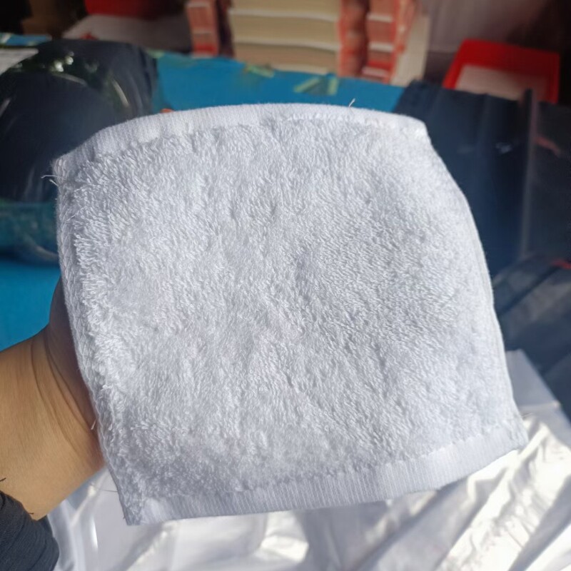 Wholesale 15-15 small square 21 cotton white square 9G Hotel aviation disposable small towel embroidered logo Wholesale 15-15 small square 21 cotton white square 9G Hotel aviation disposable small towel embroidered logo