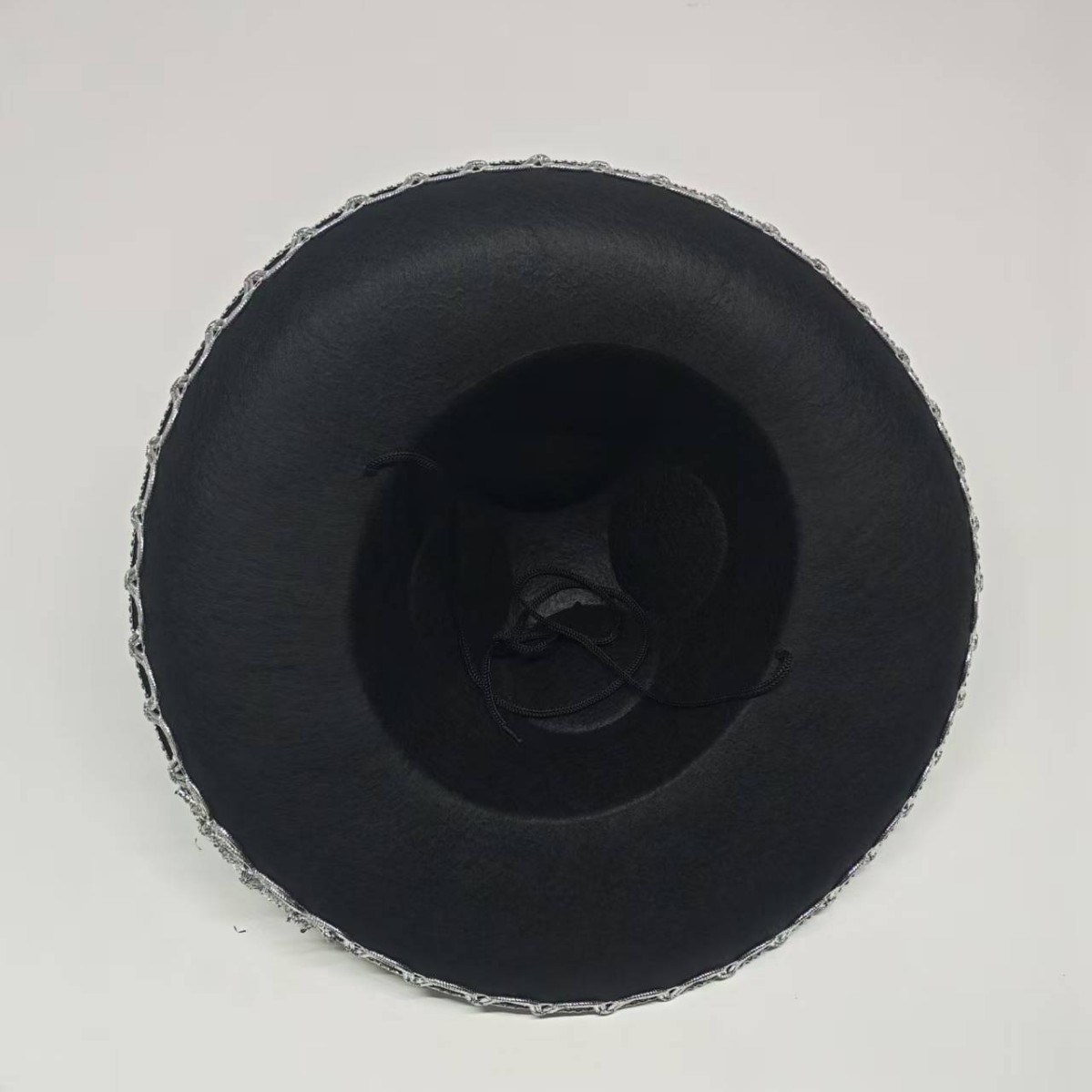 Sombrero de fiesta de Año Nuevo pequeño sombrero nacional mexicano bordado plateado decoración de Navidad sombrero de baile de maquillaje