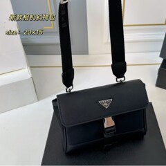 25秋冬P家新款轻奢跨境时尚进口油蜡牛皮男女单肩斜挎包批发