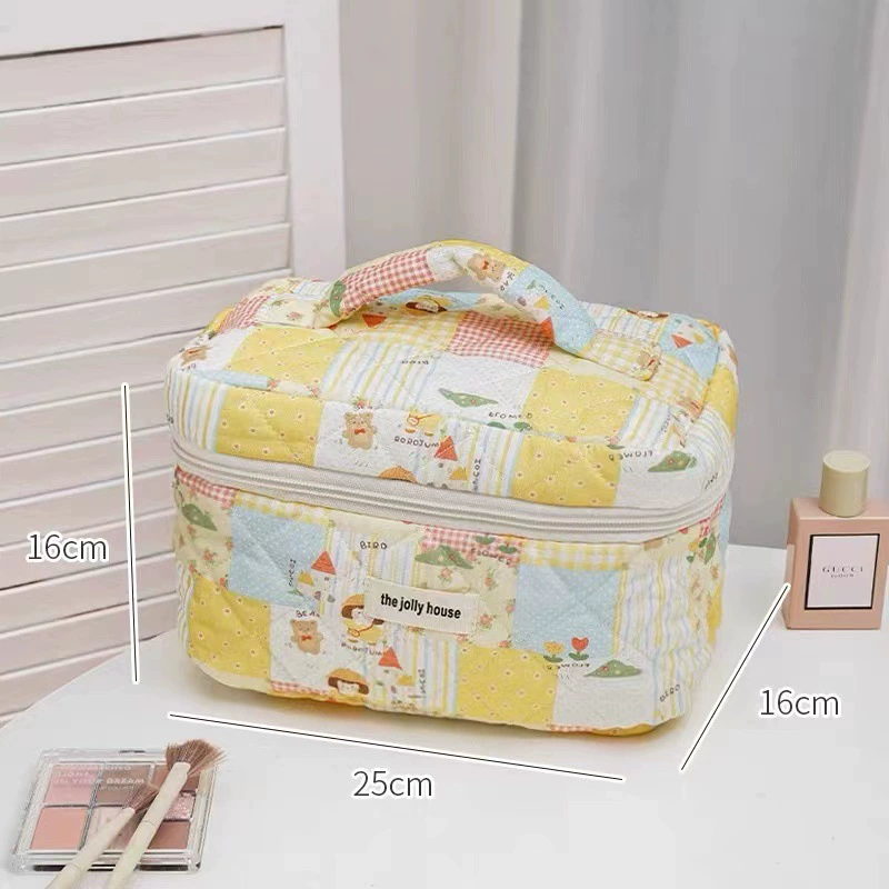 Fresh cute handheld capacious organizer bag for traveling
